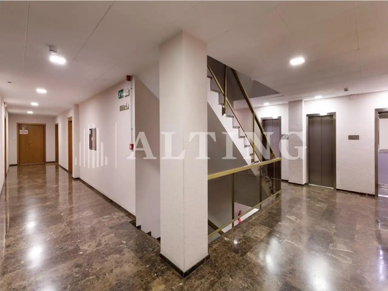 Oficina de alquiler en Barcelona con Calefacción