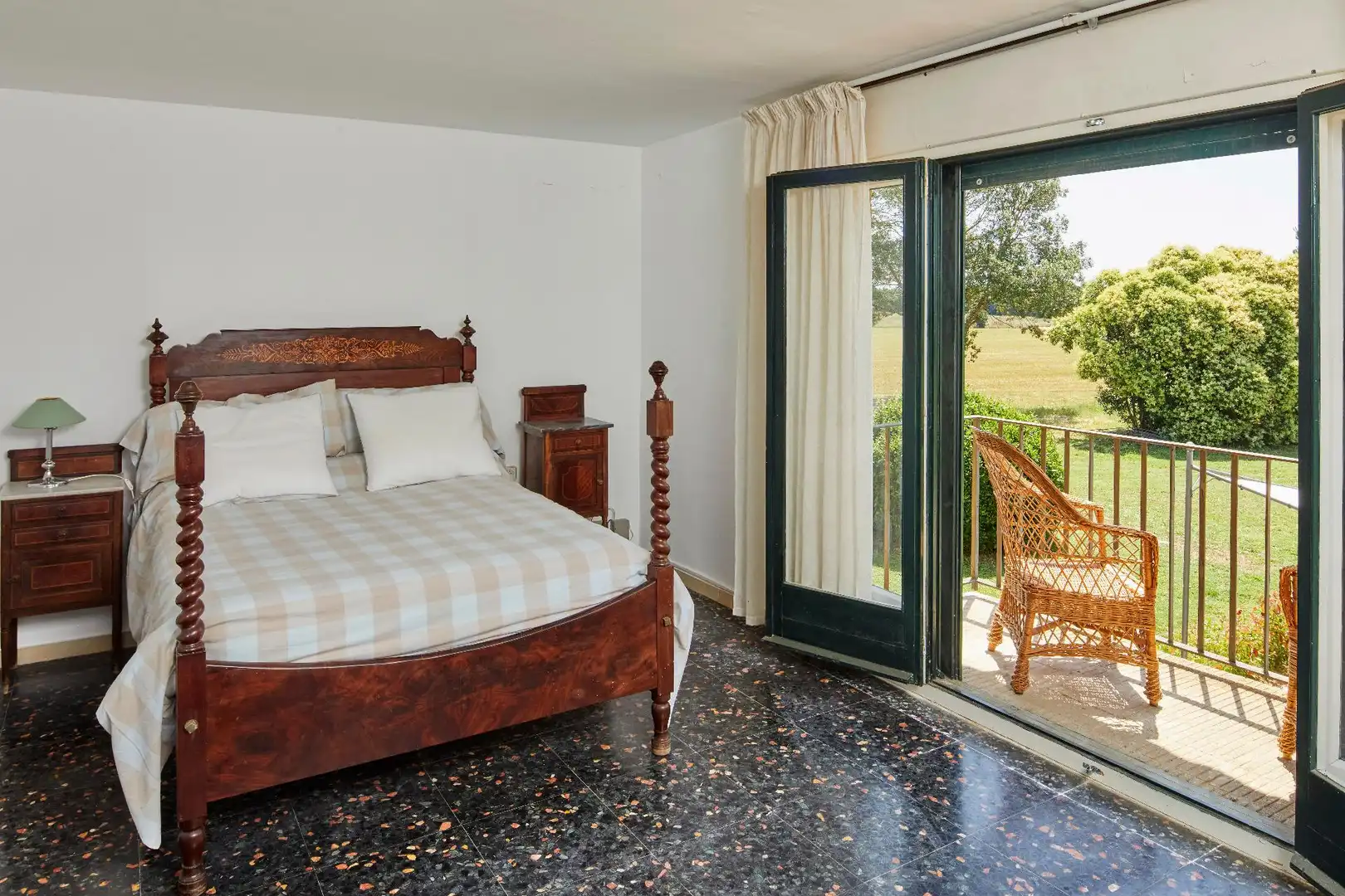 Habitación de Finca rústica en venta en Cassà de la Selva con Jardín privado, Terraza y Trastero