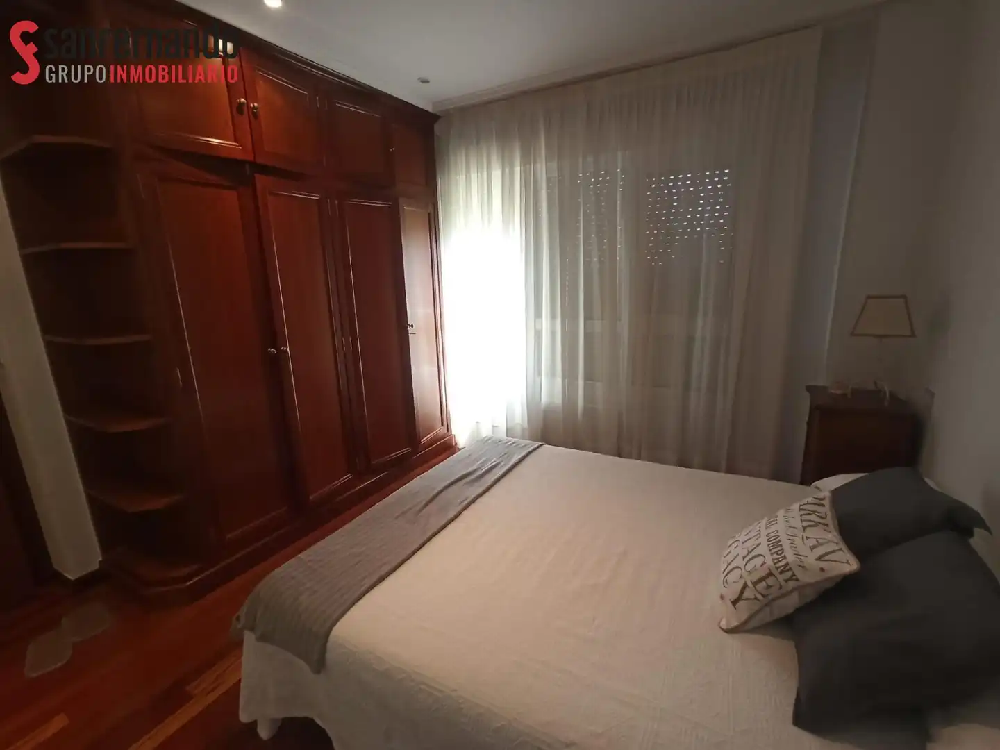Bedroom of Flat for rent in Santander  with Heating, Parquet flooring and Furnished