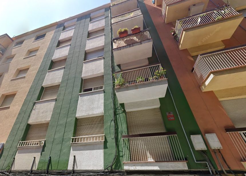 Vista exterior de Piso en venta en Rubí