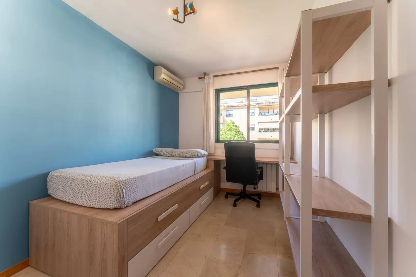 Dormitori de Pis en venda en  Palma de Mallorca amb Aire condicionat, Calefacció i Jardí privat