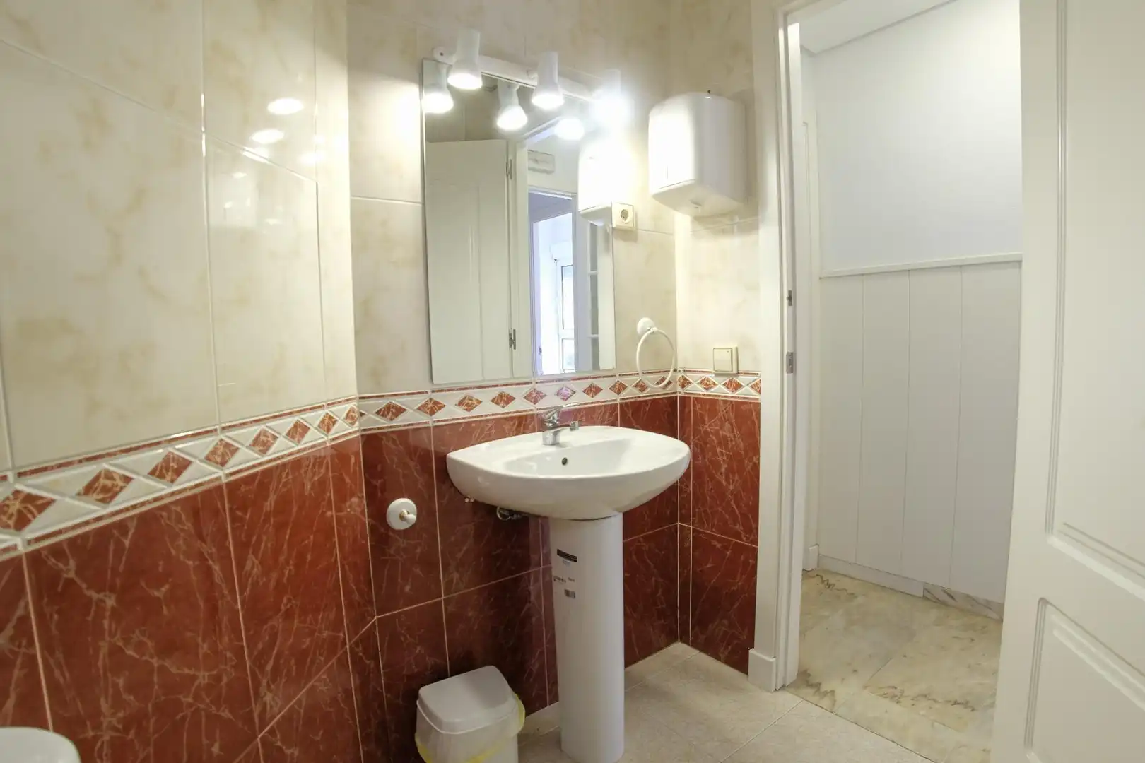 Apartamento en venta en Calle JOSE CRUZ AUÑON, Triana Oeste