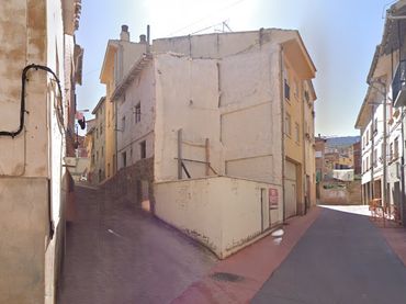 Terreny residencial en venda a Calle Hermanos González Gallarza
