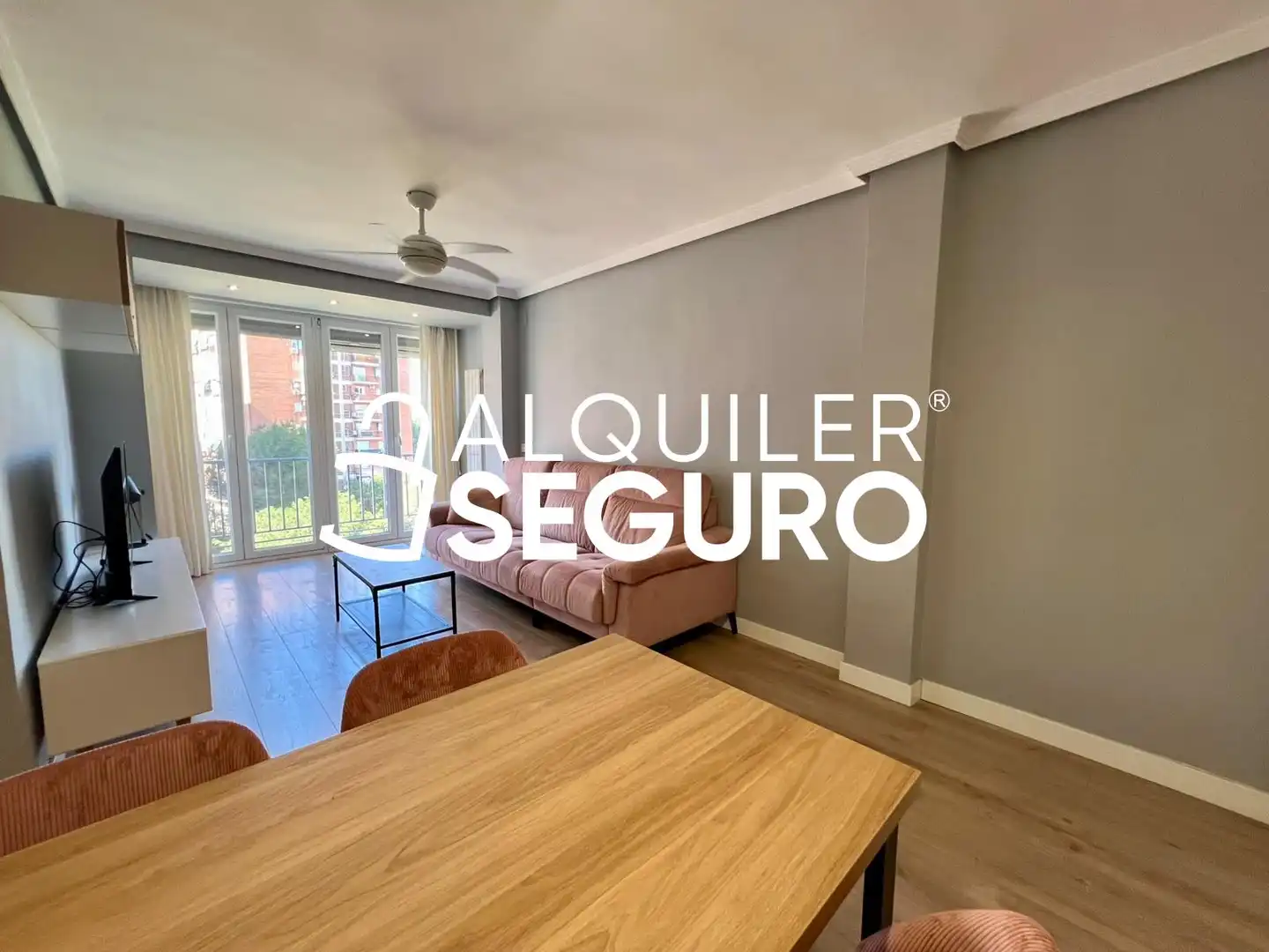 Exterior view of Flat for rent in Madrid  with Air Conditioner, Heating and Furnished