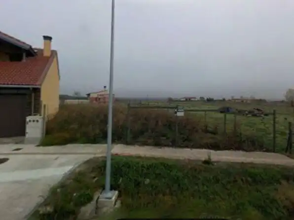 Terreny residencial en venda a C/ Segovia 51