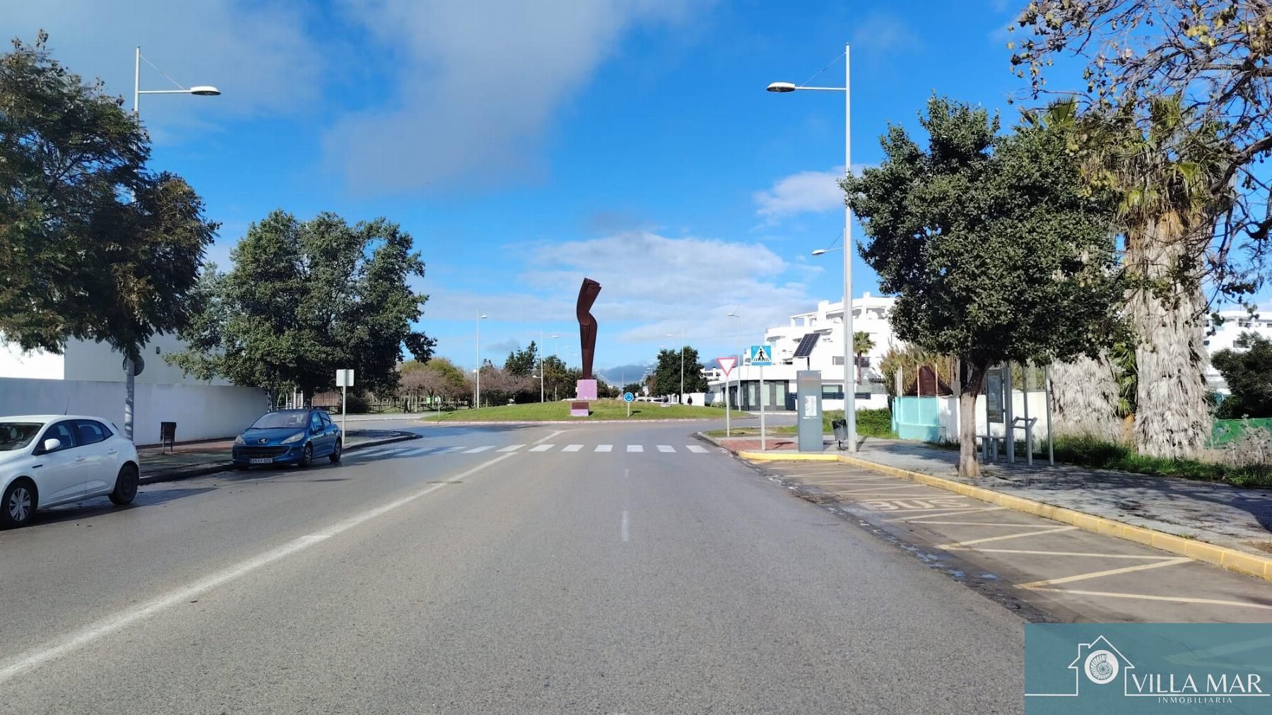 Vista exterior de Casa adosada en venda en Rota amb Terrassa i Traster