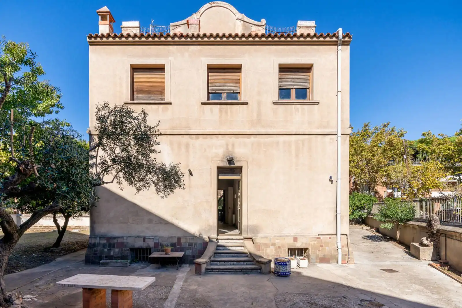 Vista exterior de Casa o chalet en venta en Sant Feliu de Llobregat con Calefacción, Jardín privado y Terraza