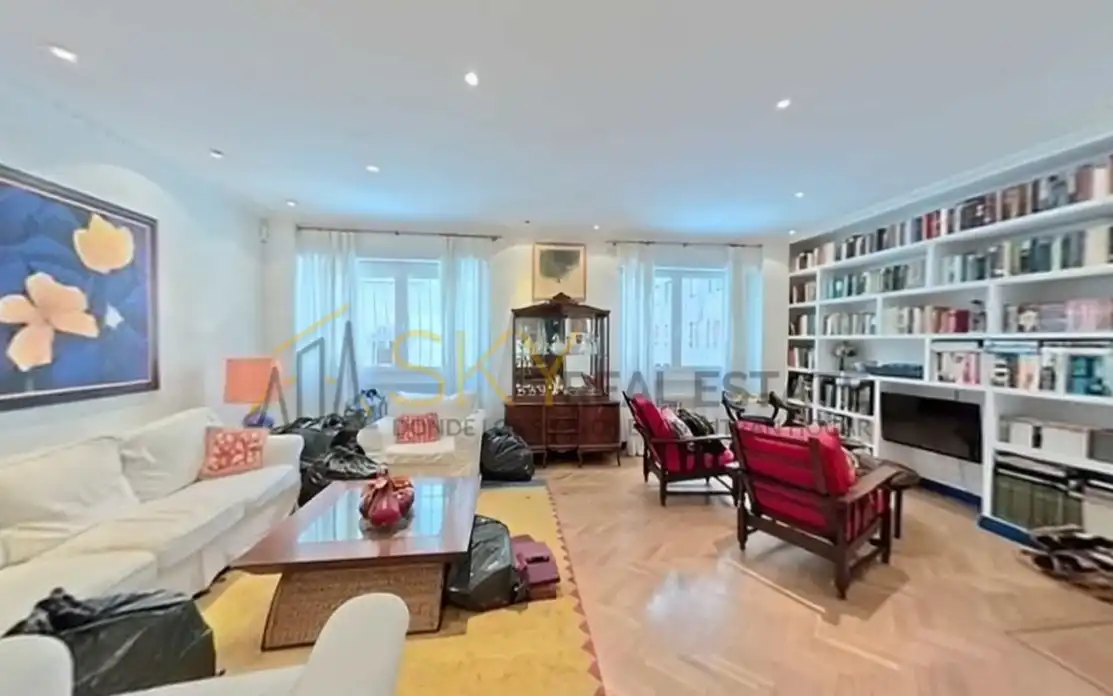 Flat with lift for sale in Calle de Agustina de Aragón, imagen 5