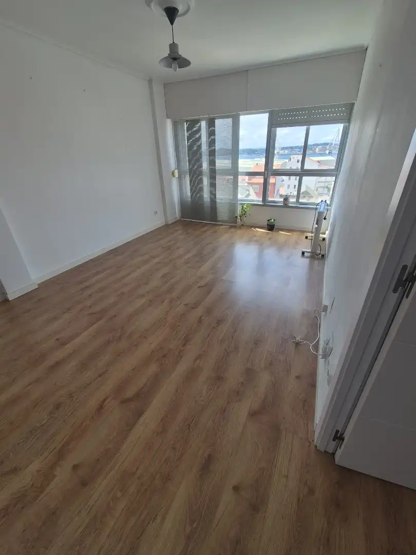 Sala d'estar de Pis en venda en Ferrol amb Parquet, Forn i Rentadora