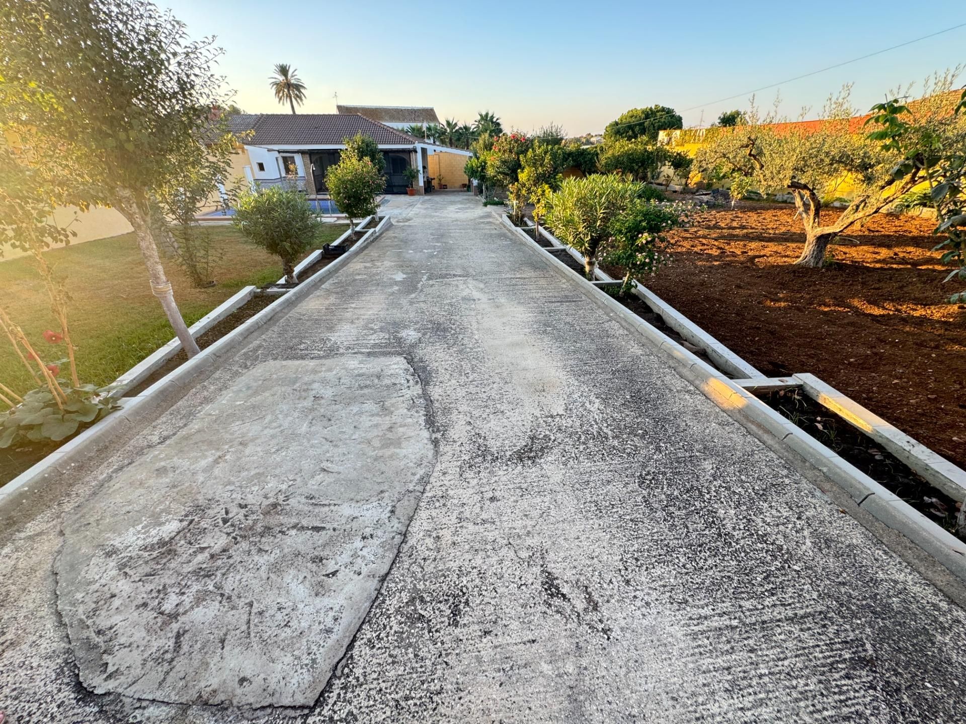 Exterior view of Country house for sale in Dos Hermanas