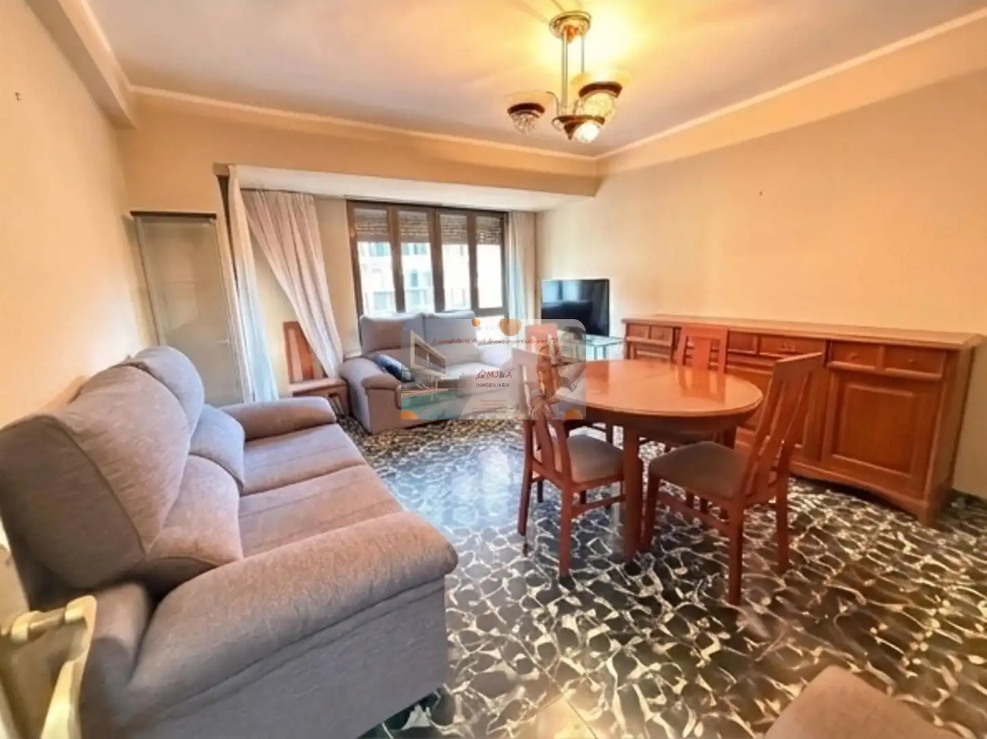Sala de estar de Piso en venta en Castellón de la Plana / Castelló de la Plana con Amueblado, Horno y Lavadora