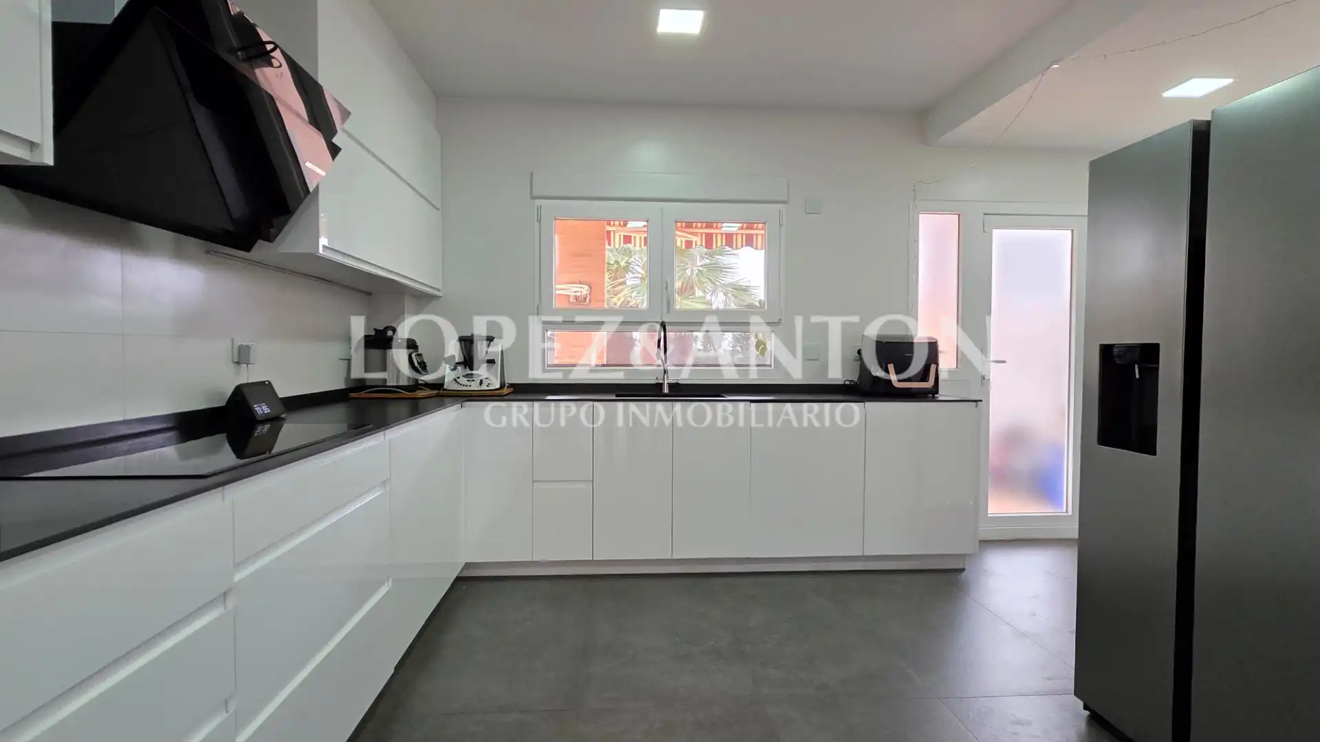 Küche von Haus oder Chalet zum Verkauf in L'Eliana mit Klimaanlage, Heizung und Privatgarten