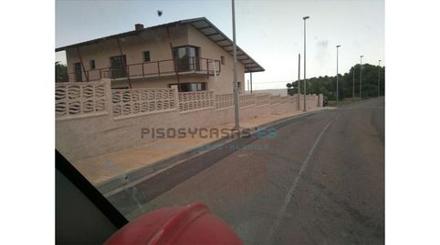 Foto 2 de Casa o chalet de alquiler en Avenida Ebro Urcamusa, 49, La Muela, Zaragoza
