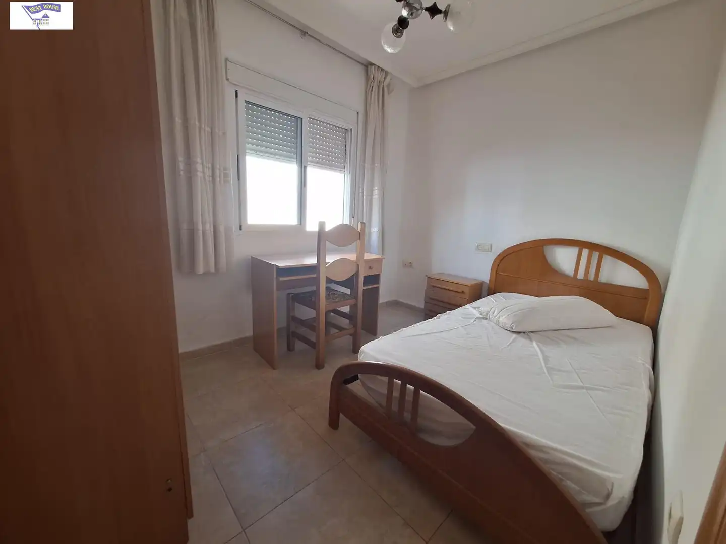 Habitación de Piso de alquiler en Albacete con Amueblado y Balcón