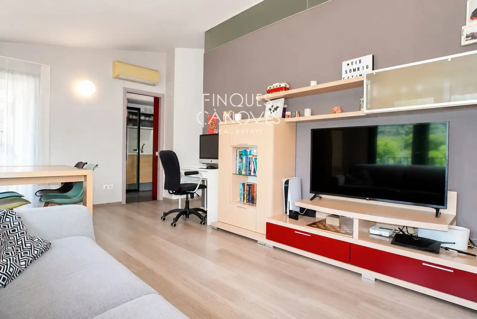 Living room of Attic for sale in Bescanó  with Air Conditioner, Heating and Parquet flooring