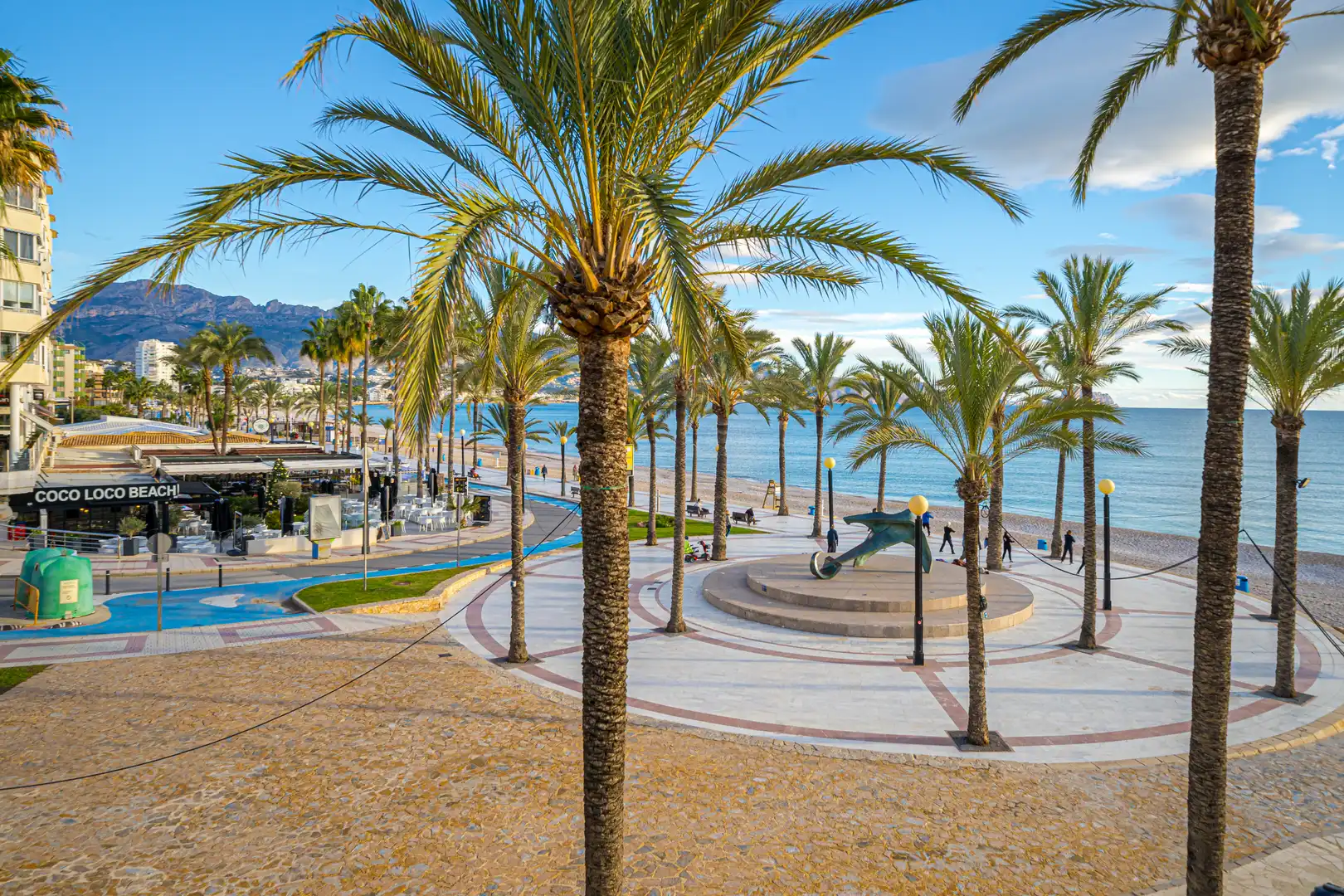 Exterior view of Houses for sale in L'Alfàs del Pi  with Air Conditioner, Private garden and Swimming Pool