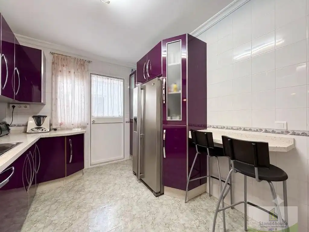 Kitchen of Flat for sale in Bollullos Par del Condado  with Air Conditioner, Heating and Storage room