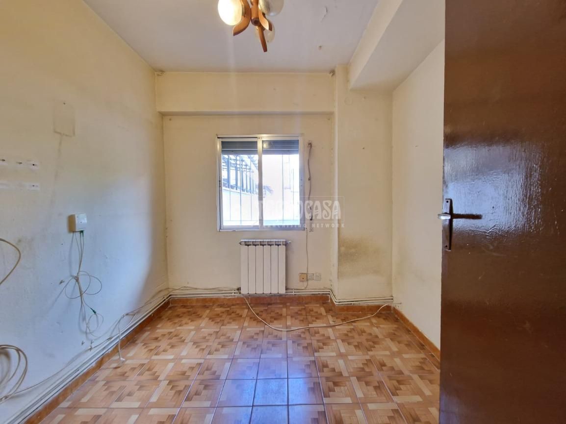 Piso en venta en Comillas, Carabanchel