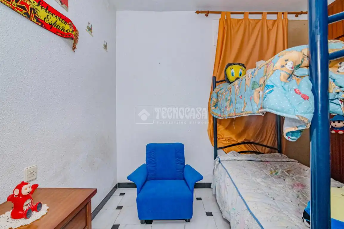 Habitación de Casa adosada en venta en Rute con Terraza y Balcón