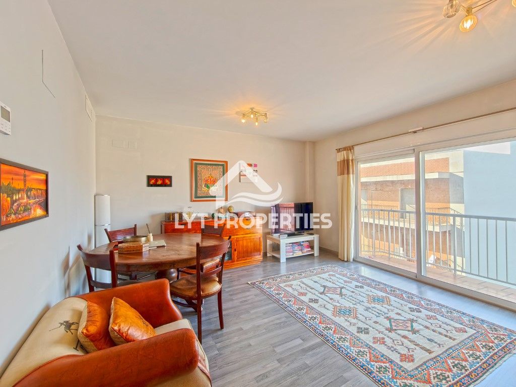 Sala d'estar de Pis en venda en Gata de Gorgos amb Aire condicionat