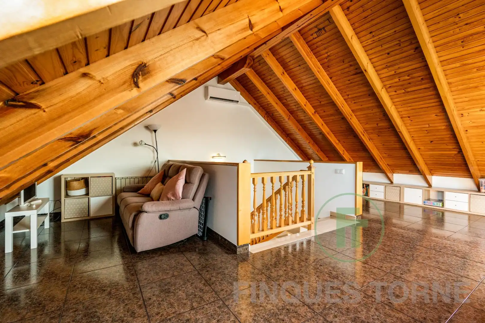 Casa o xalet en venda en Montcada i Reixac amb Aire condicionat, Jardí privat i Parquet