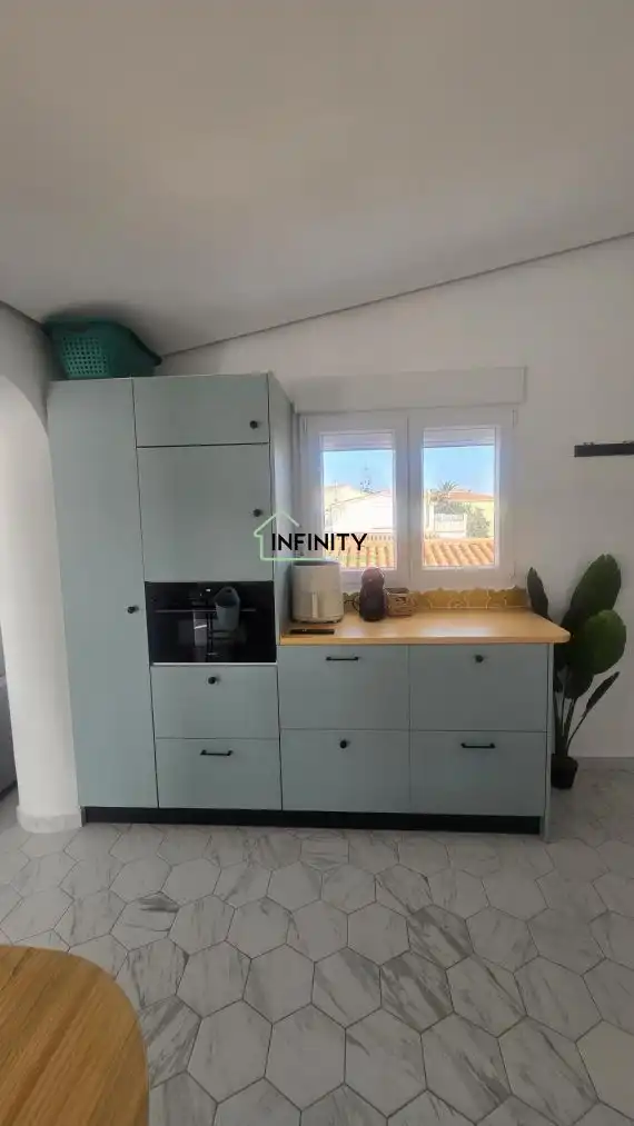 Houses for sale in Oliva Playa