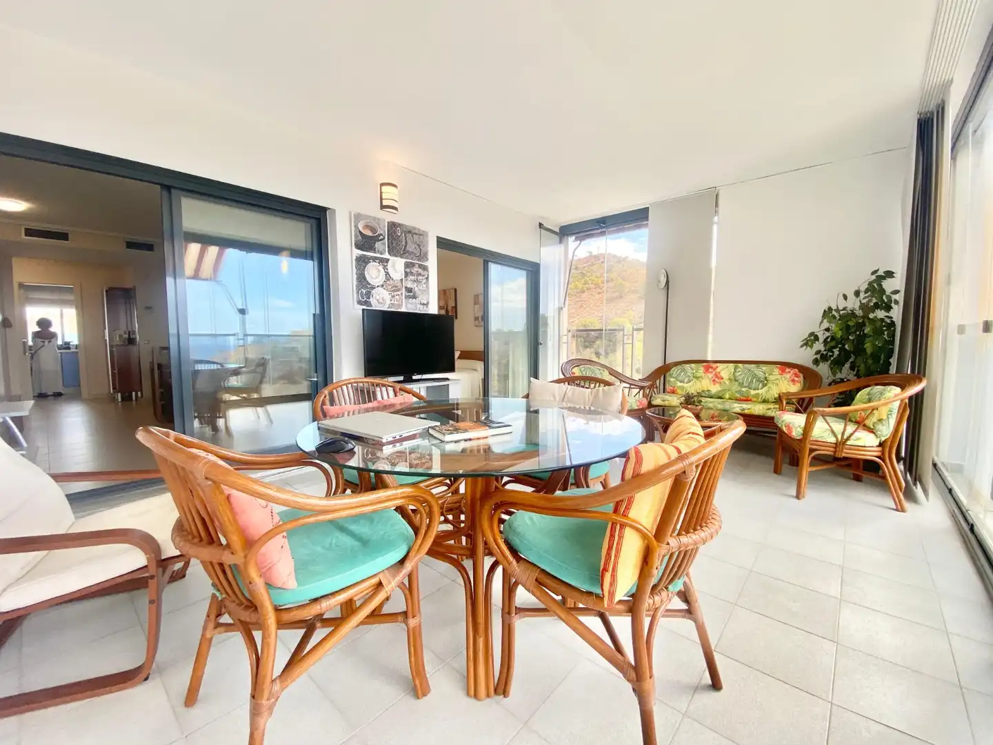 Sala de estar de Apartamento de alquiler en Benidorm con Aire acondicionado, Calefacción y Terraza