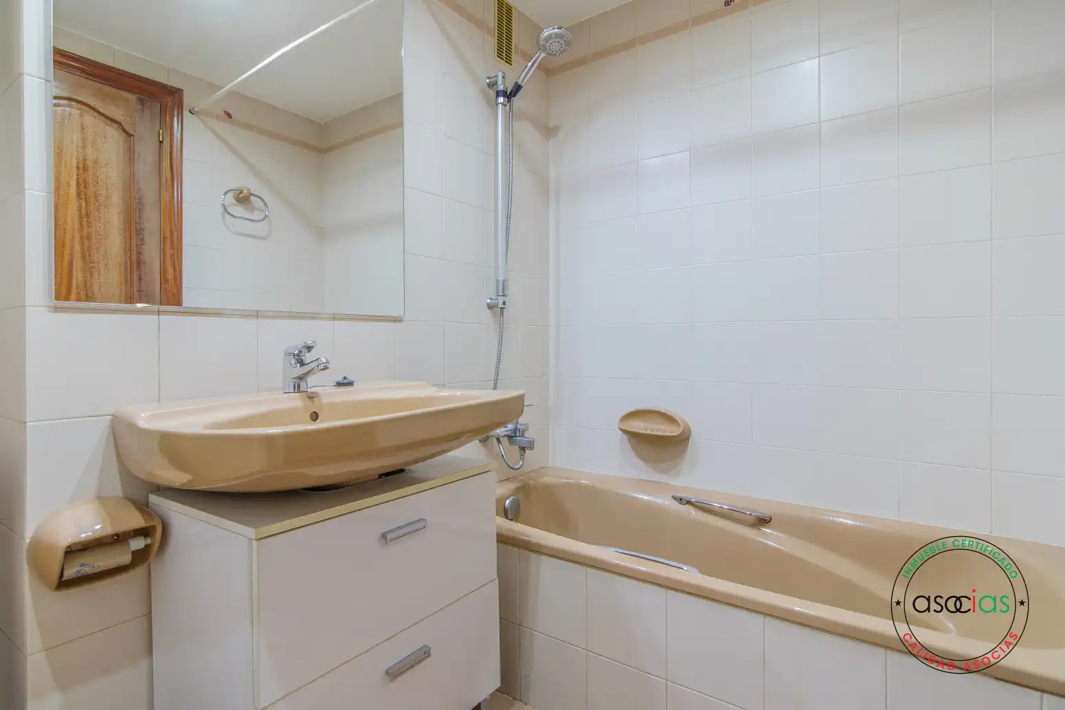 Bathroom of Flat for sale in Teverga  with Heating, Parquet flooring and Terrace