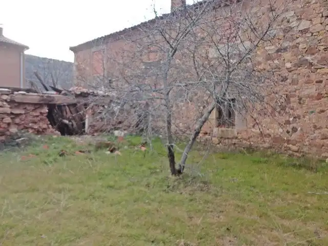 Houses for sale in Barbadillo del Mercado  with Private garden