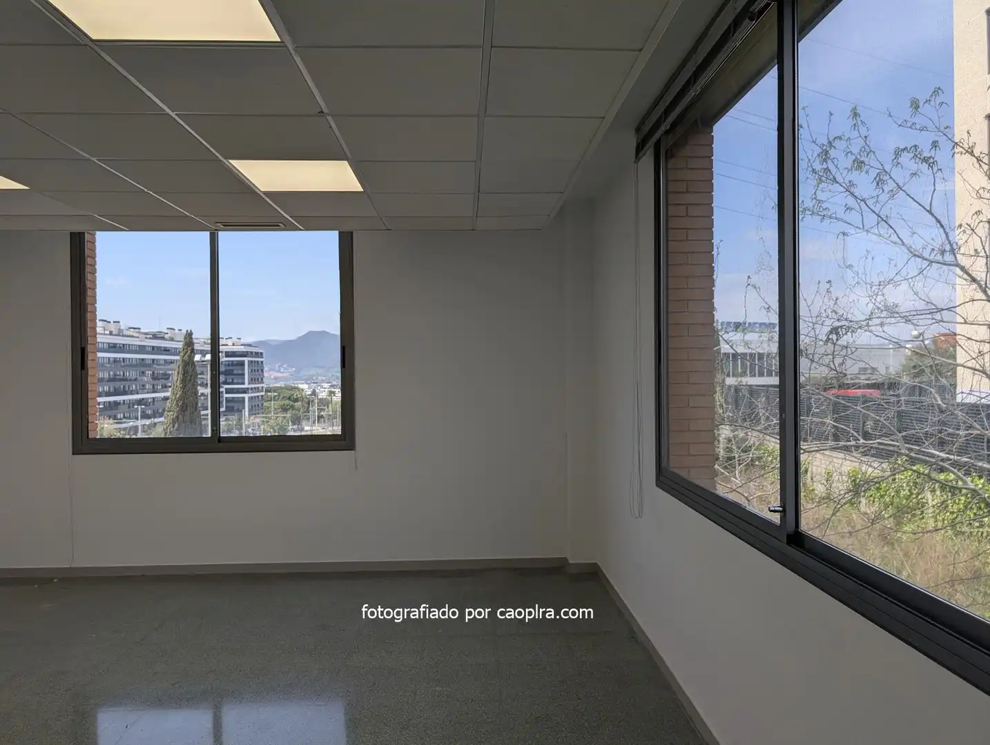 Office for rent in Sant Just Desvern  with Air Conditioner and Heating