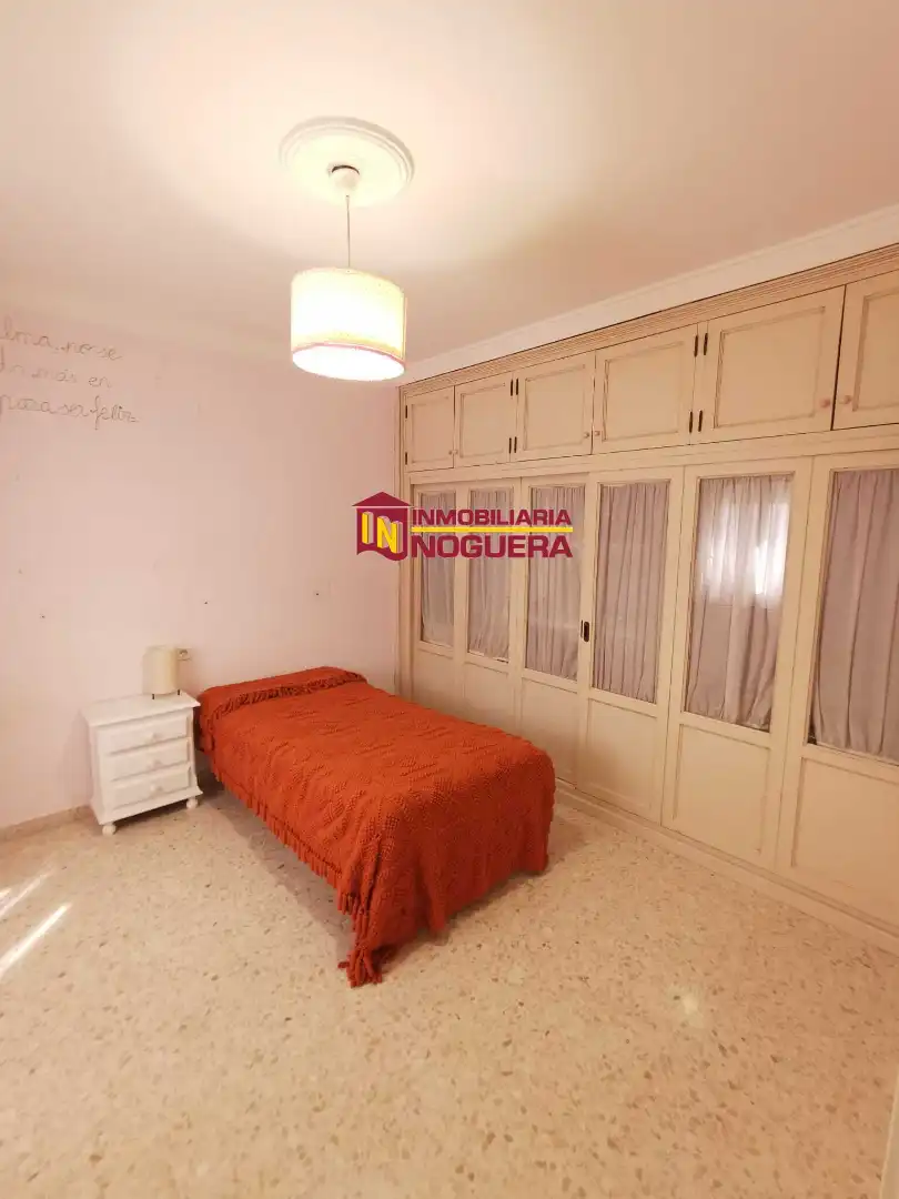 Dormitori de Casa o xalet en venda en Écija