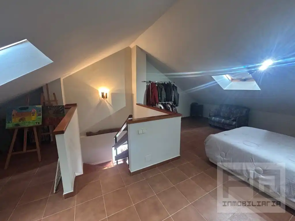 Bedroom of Houses for rent in Las Navas del Marqués 
