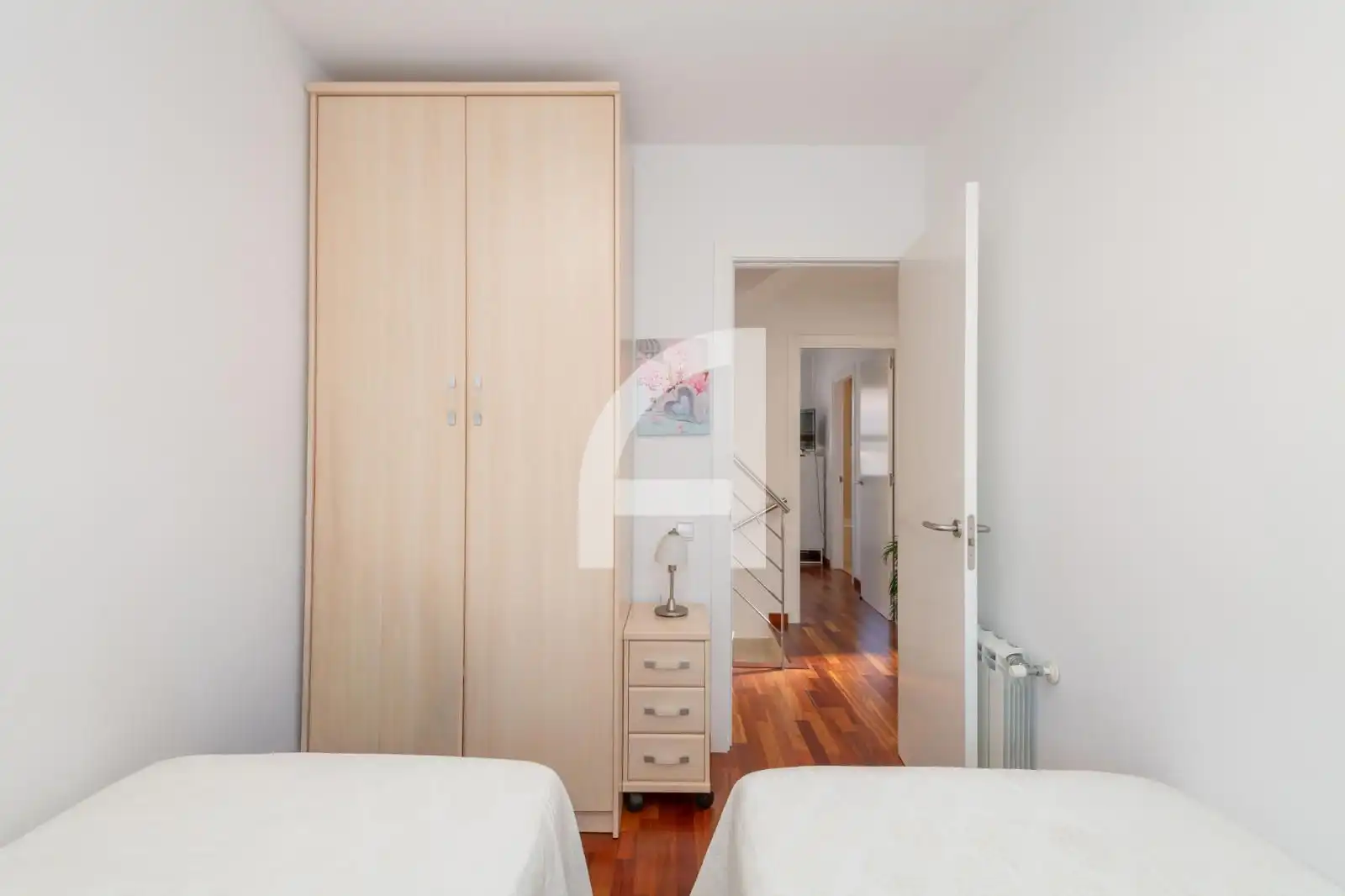 Schlafzimmer von Einfamilien-Reihenhaus zum Verkauf in Castell d'Aro, Platja d'Aro i s'Agaró mit Klimaanlage, Privatgarten und Terrasse