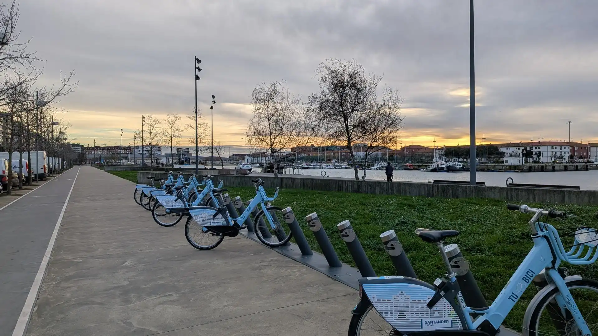 Vista exterior de Pis en venda en Santander amb Calefacció, Parquet i Moblat