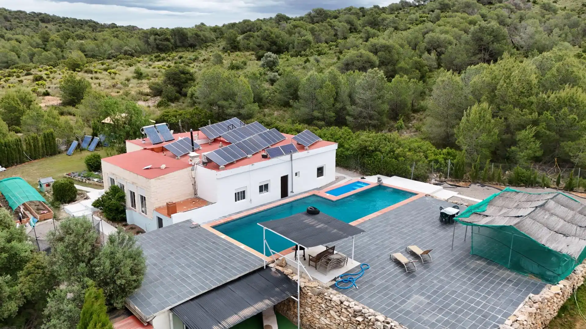 Piscina de Casa o chalet en venta en Llíria con Aire acondicionado, Calefacción y Jardín privado