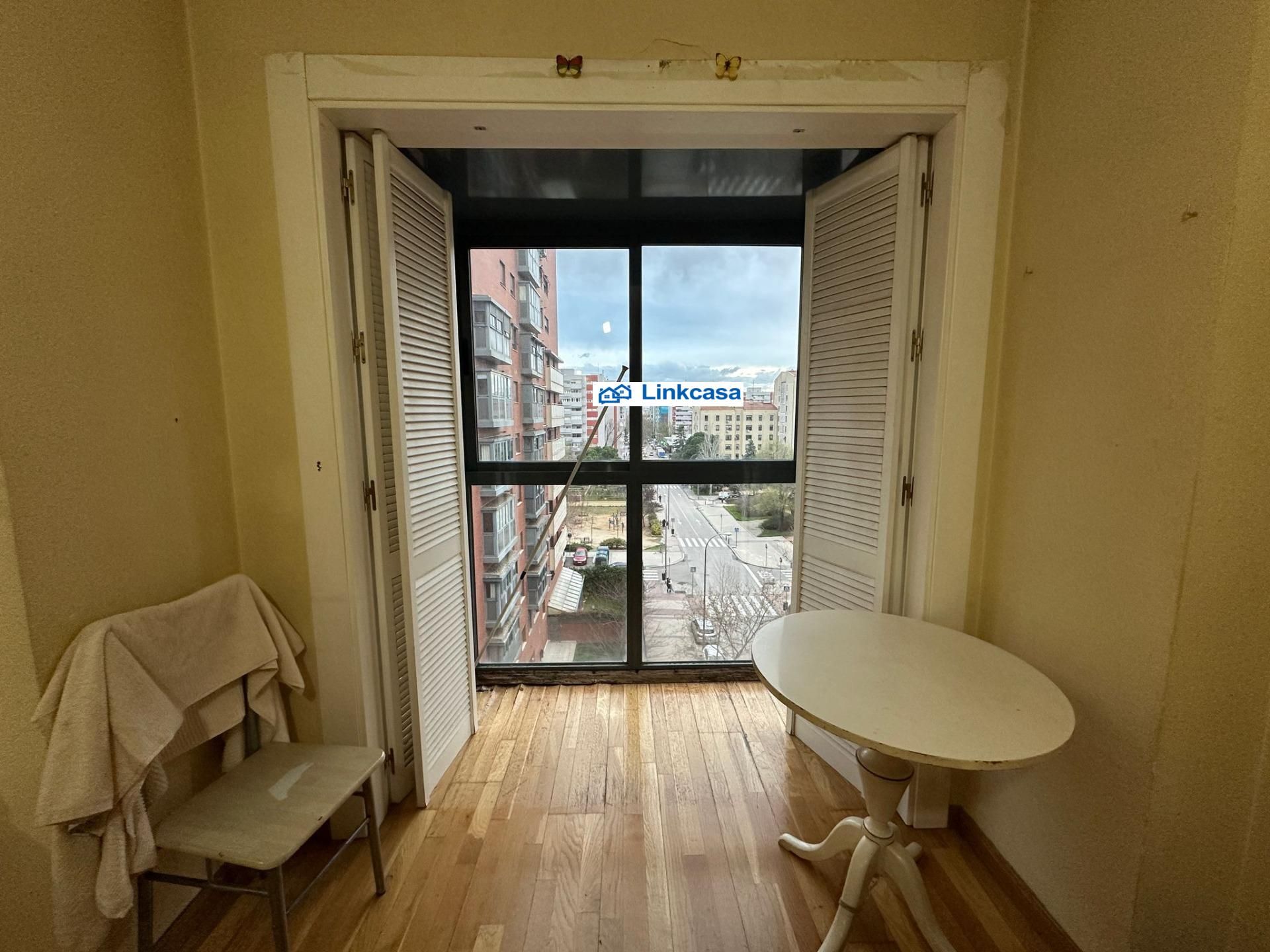 Flat for sale in Calle GUETARIA, Orcasitas