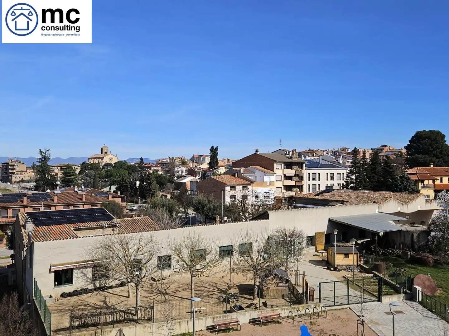 Vista exterior de Àtic en venda en Taradell amb Aire condicionat, Calefacció i Terrassa