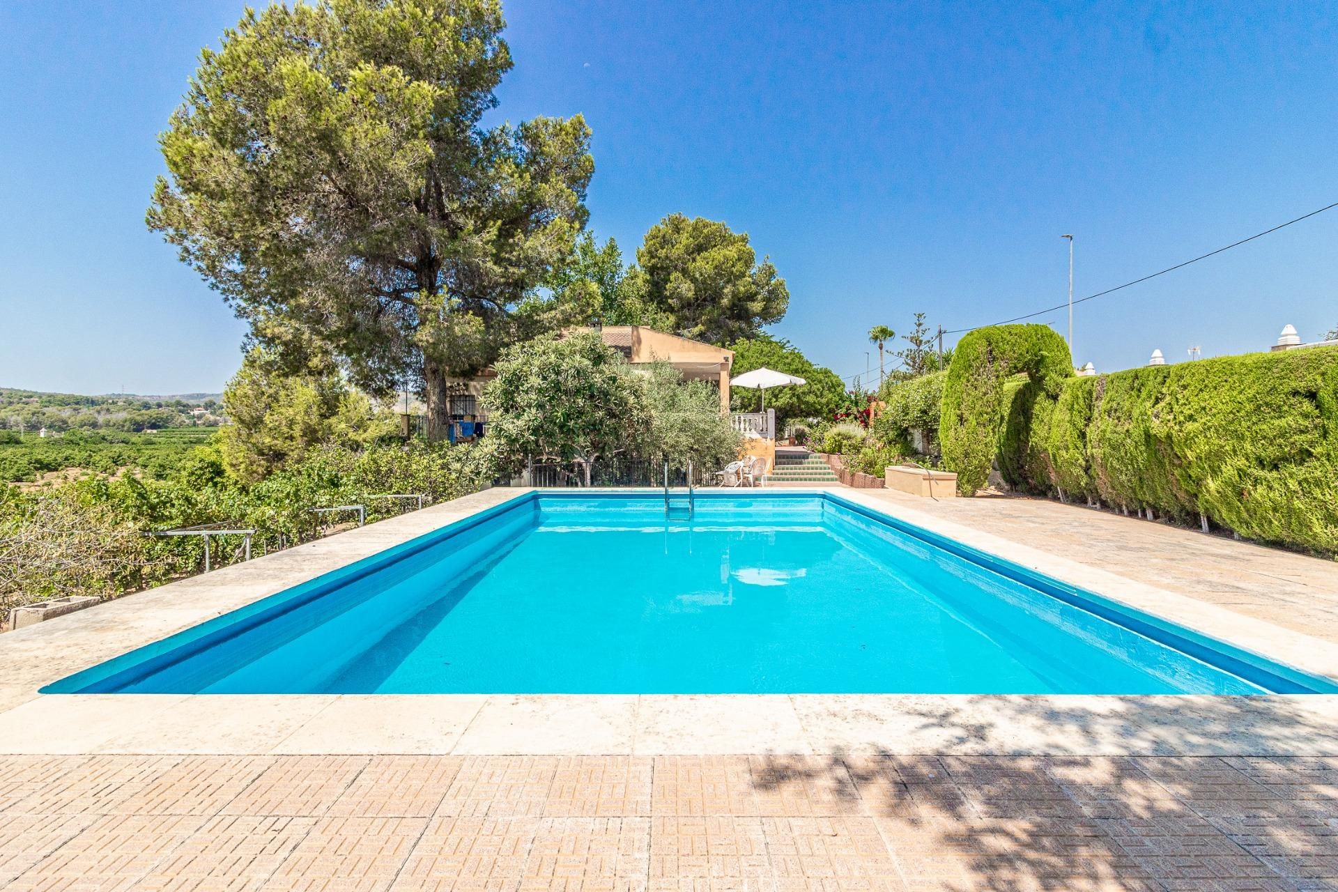 Piscina de Casa o xalet en venda en Alberic amb Aire condicionat i Jardí privat