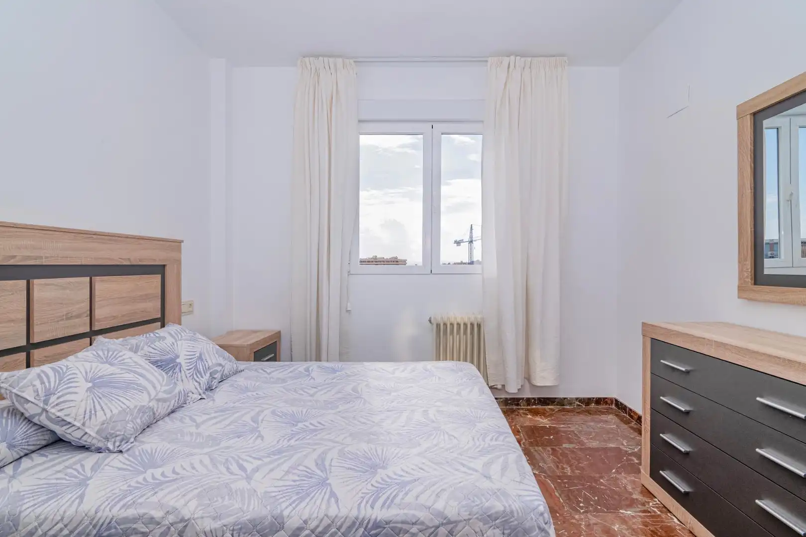 Flat for rent in Avda. Federico Garcia Lorca - Nueva Estación Autobuses