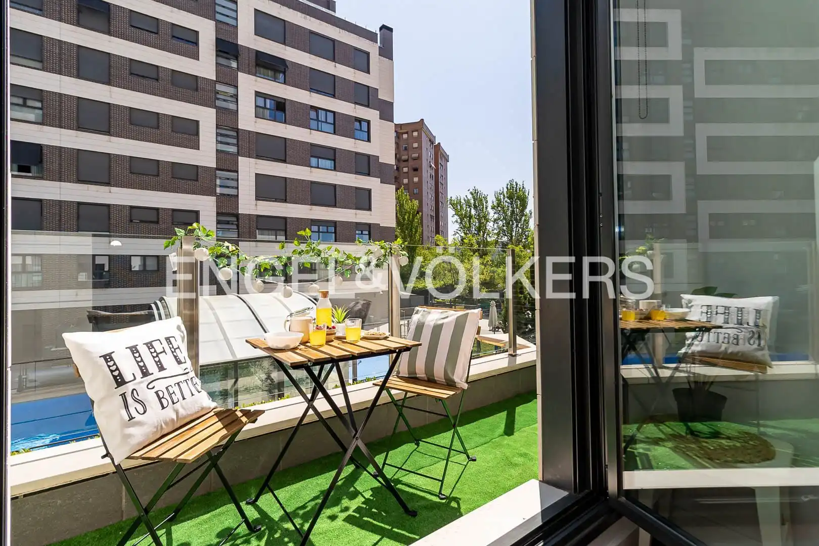 Terrace of Flat for rent in Madrid  with Air Conditioner, Heating and Private garden