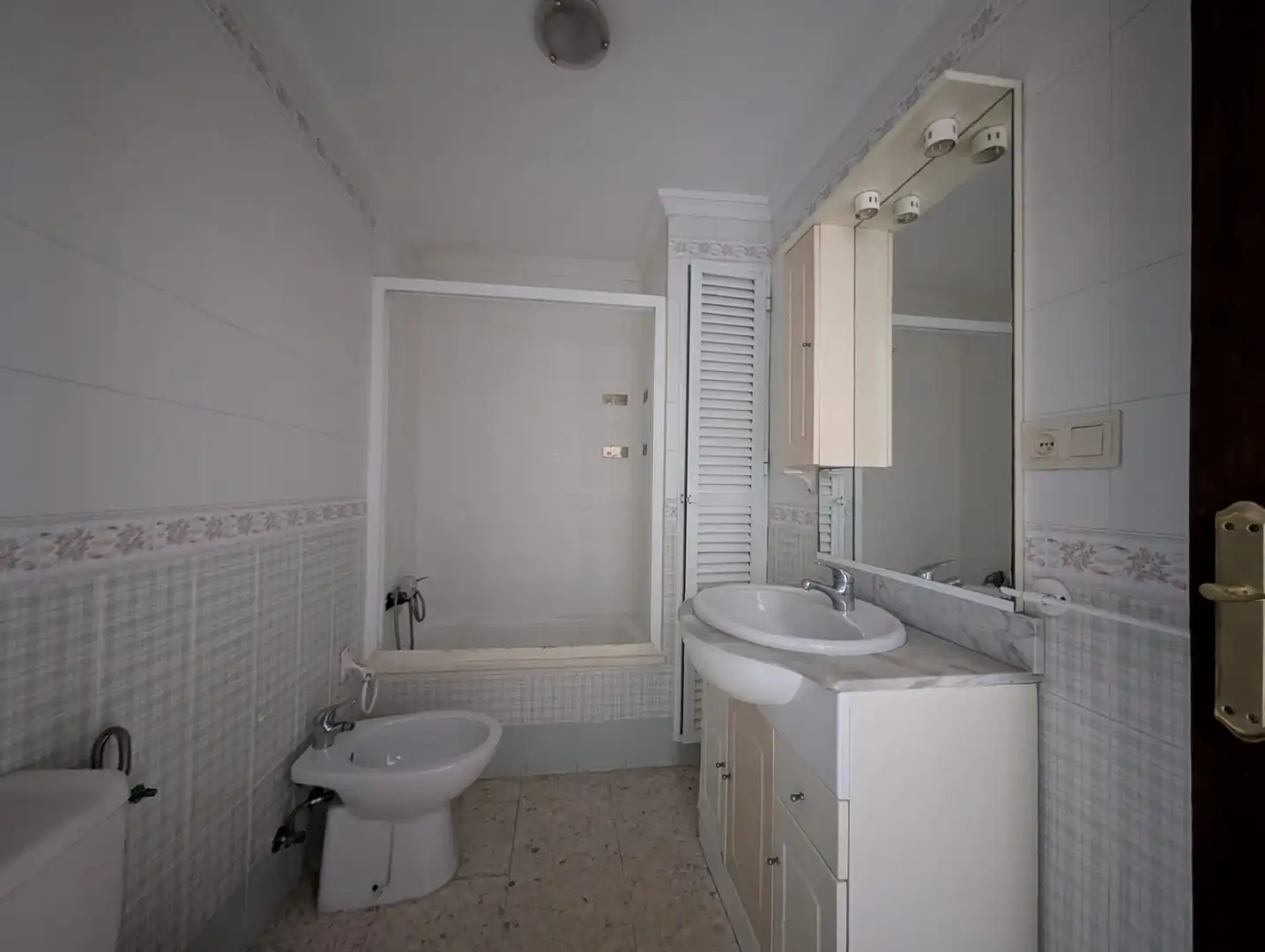 Bany de Pis en venda en Huelva