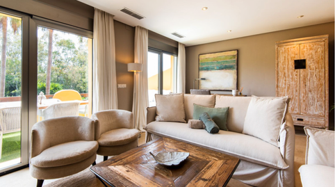 Foto 4 de Casa adosada de lloguer a Sierra Blanca, Málaga