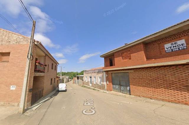 Casa-chalet en Venta en Rio en Castrogonzalo