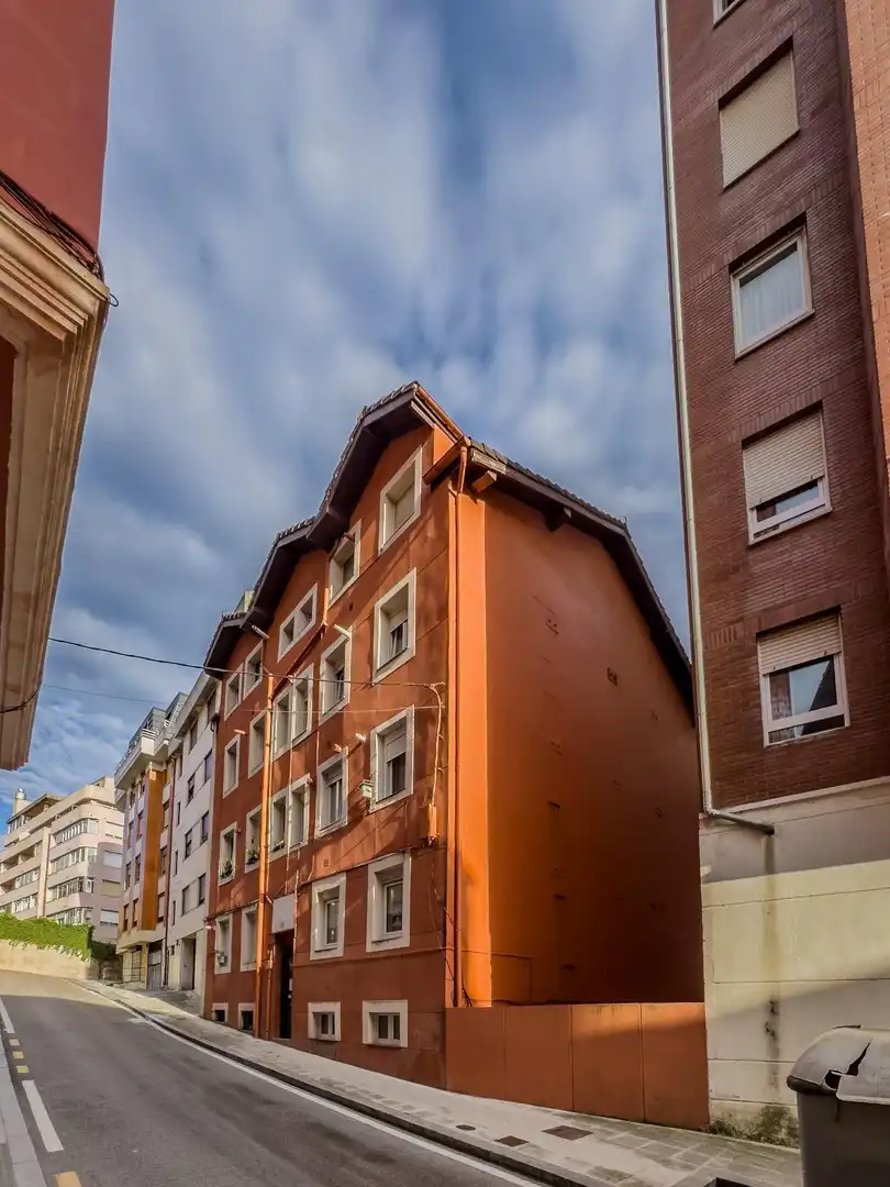 Vista exterior de Àtic en venda en Santander amb Calefacció, Terrassa i Moblat