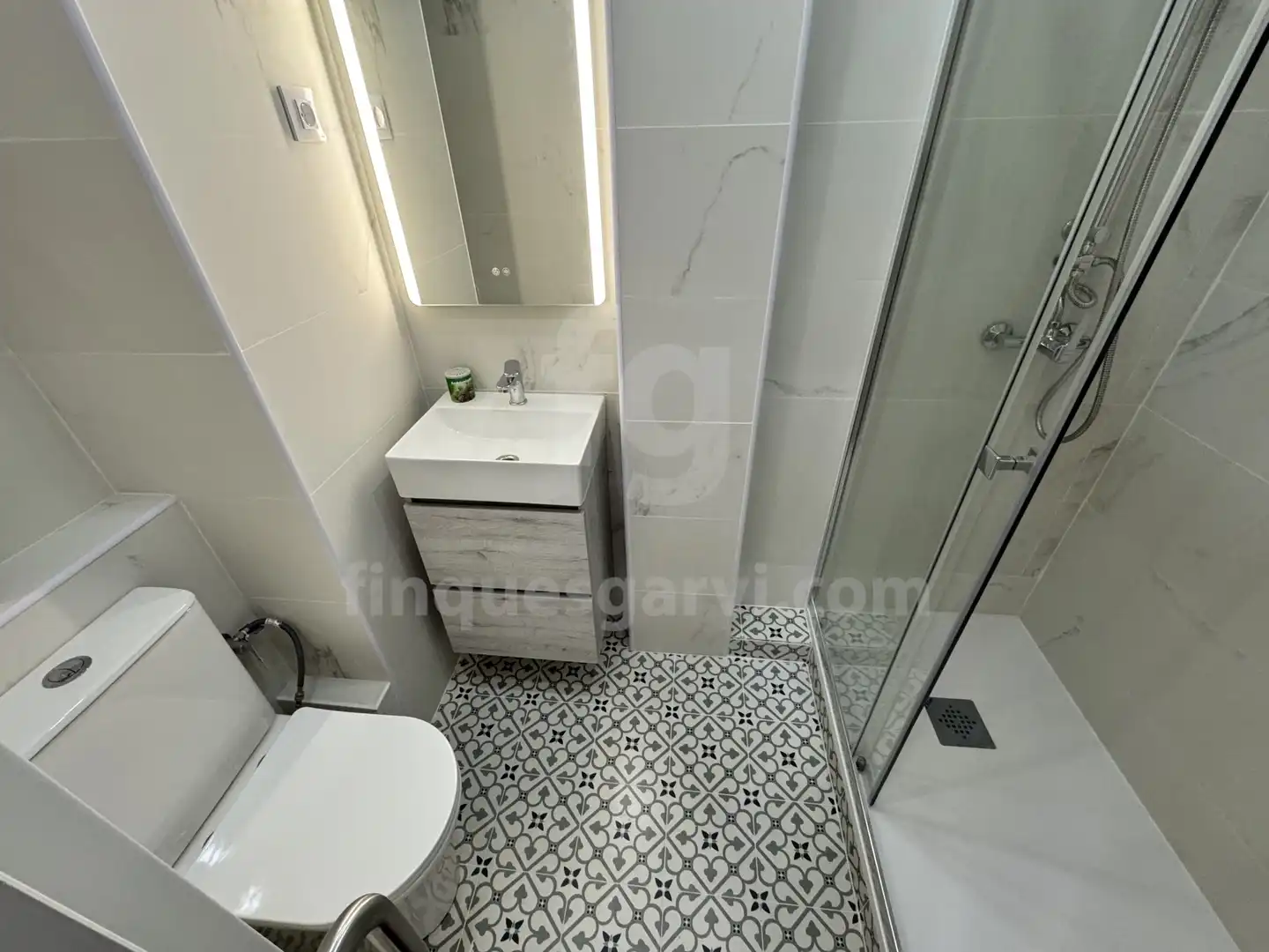 Badezimmer von Wohnung zur Miete in Barcelona mit Klimaanlage und Möbliert