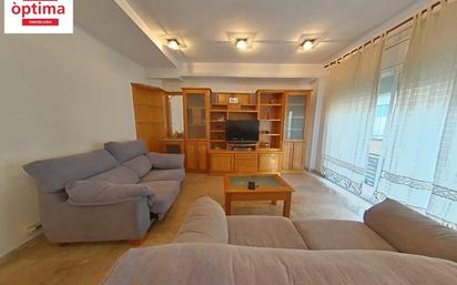 Living room of House or chalet for sale in Reus  with Heating and Balcony