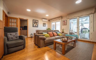 Sala d'estar de Pis en venda en Sant Feliu de Guíxols amb Aire condicionat, Parquet i Terrassa