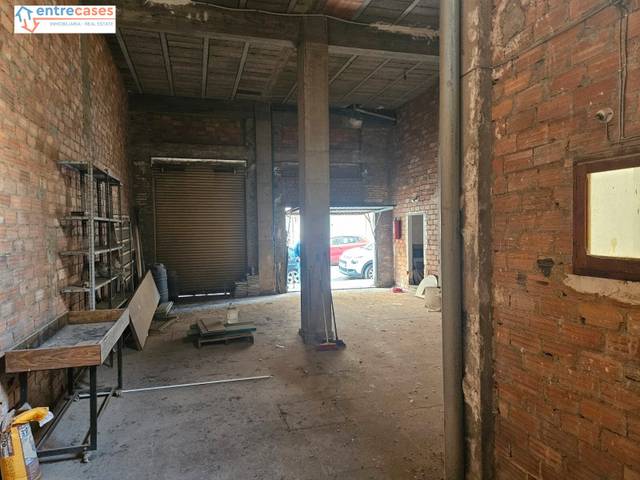 Local comercial en Alquiler en Avenida de Abril - 9 de Octubre