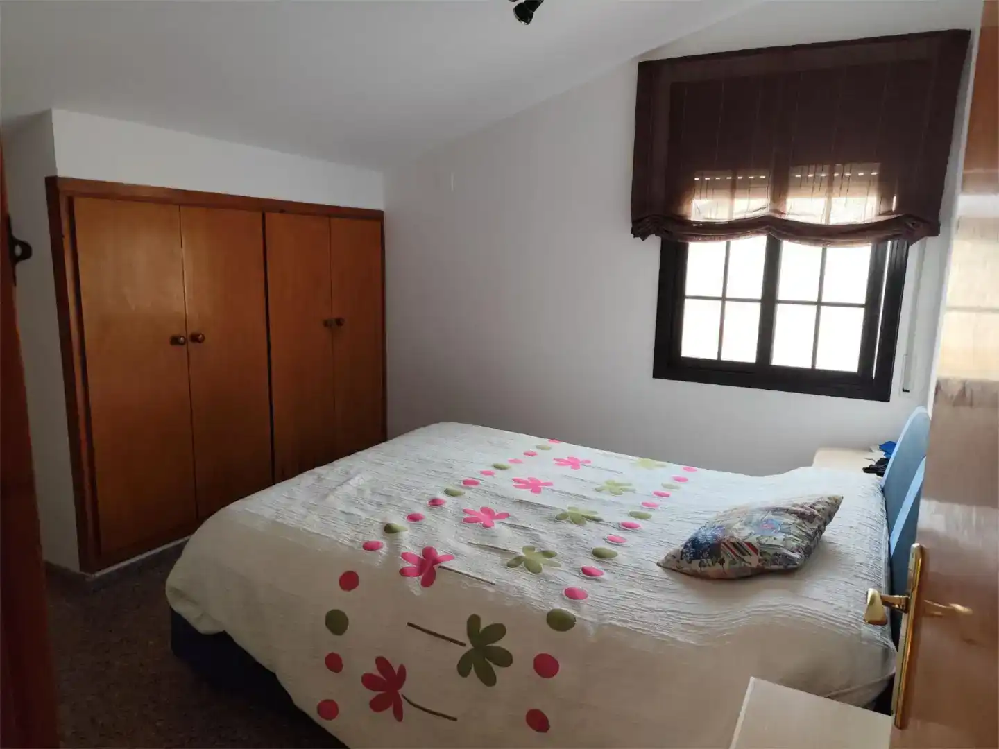 Schlafzimmer von Haus oder Chalet zum Verkauf in Sant Pere de Ribes mit Schwimmbad und Balkon