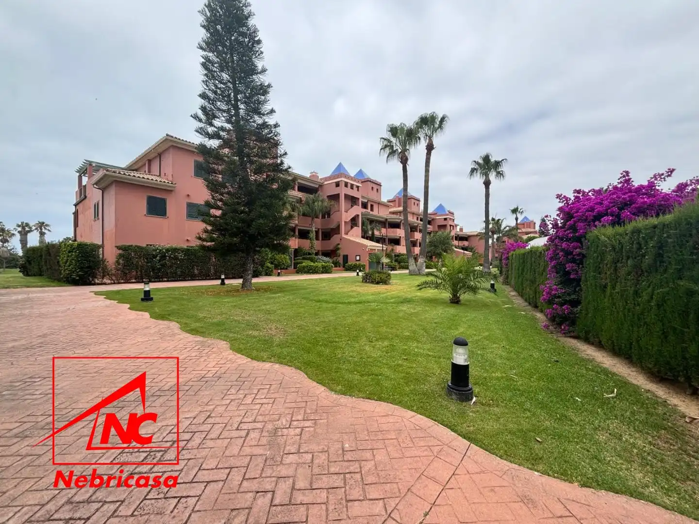 Exterior view of Flat for sale in Rota  with Terrace, Storage room and Swimming Pool